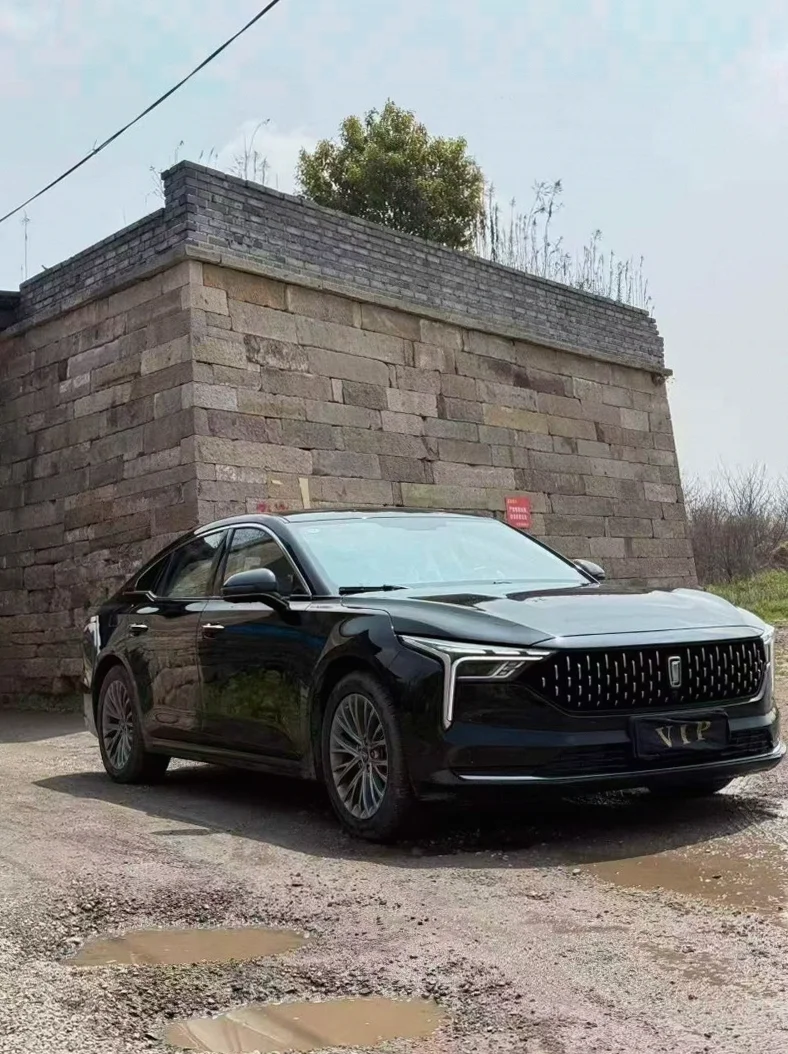 奔腾B70 正面外观二