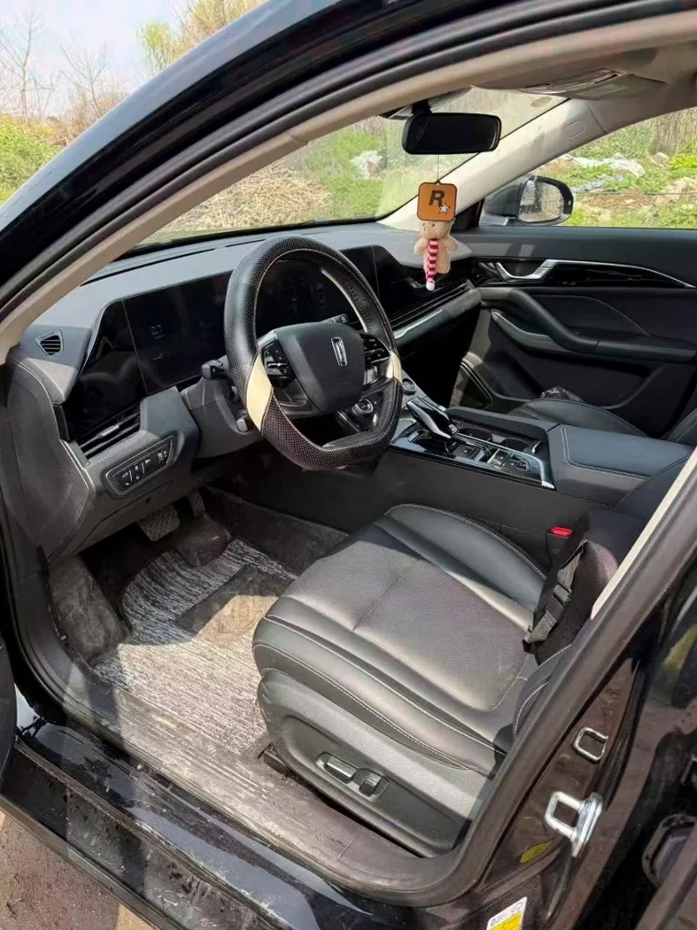 奔腾B70 后面外观一