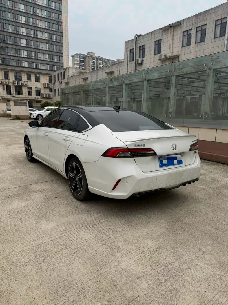 本田英诗派 后面外观二
