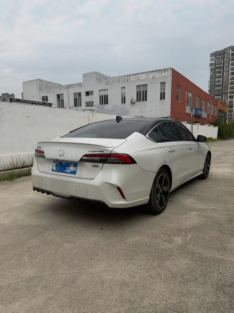 本田英诗派 后面外观三