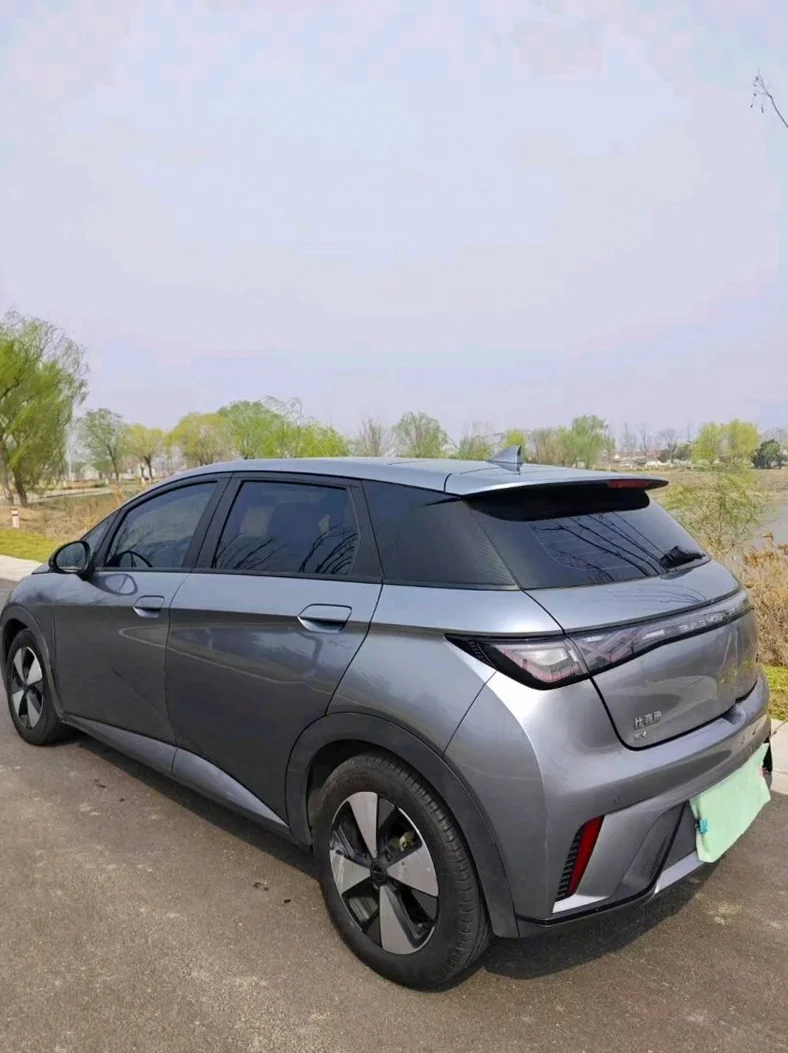 比亚迪海豚 后面外观一