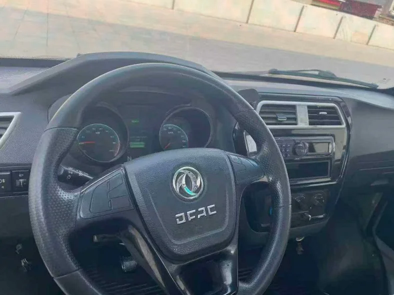 东风凯普特 后面外观二