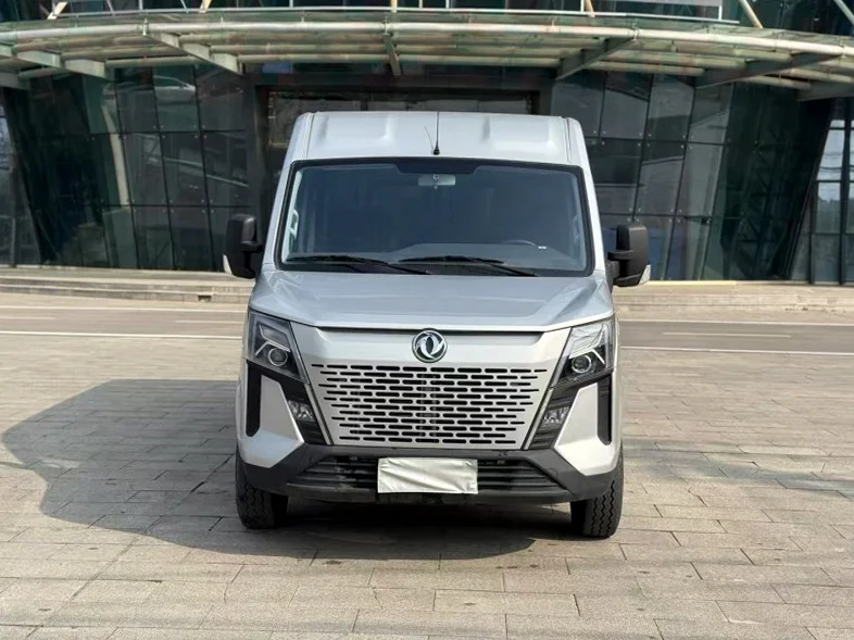 23年东风御风V9中顶2.0T柴油