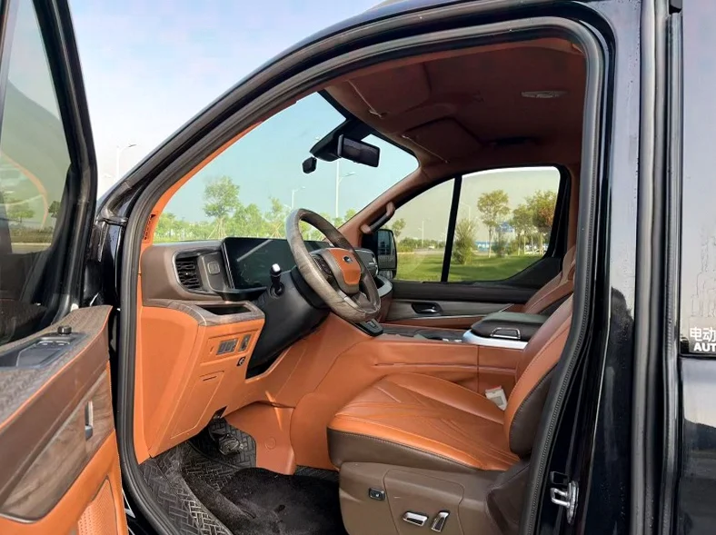 福特黑武士 后面外观一