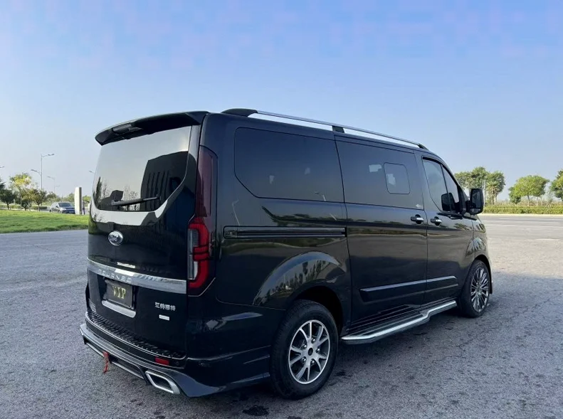 福特黑武士 驾驶室