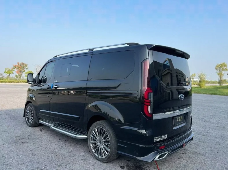 福特黑武士 内饰后排