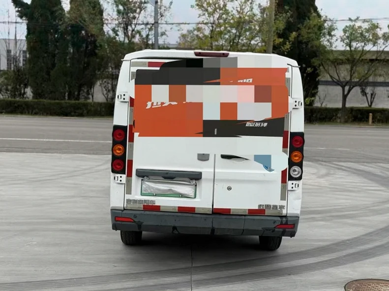 吉利星享 后面外观二