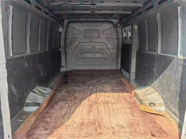 吉利星享 后面外观二