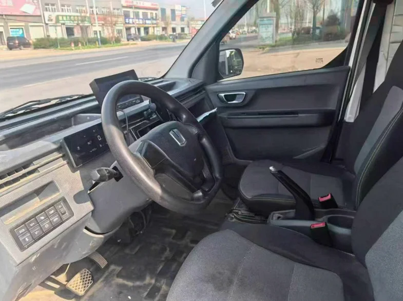 吉利星享 后面外观一