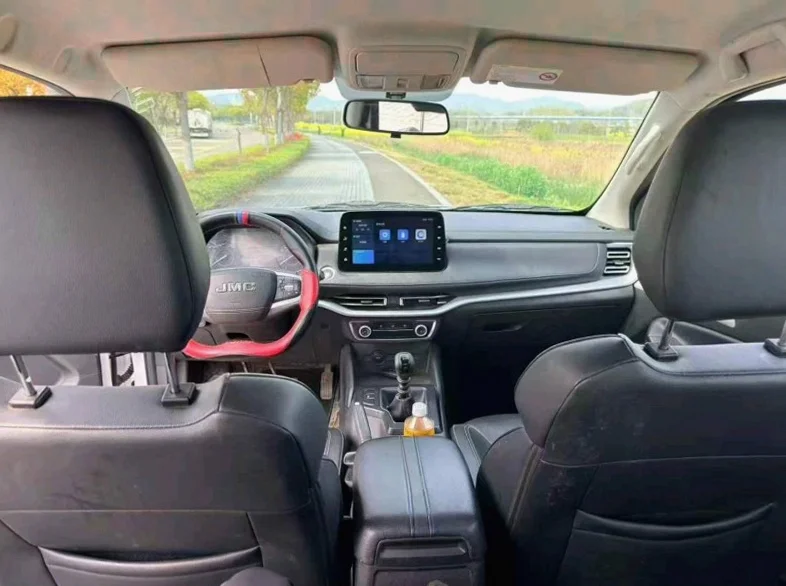 江铃域虎 内饰前排