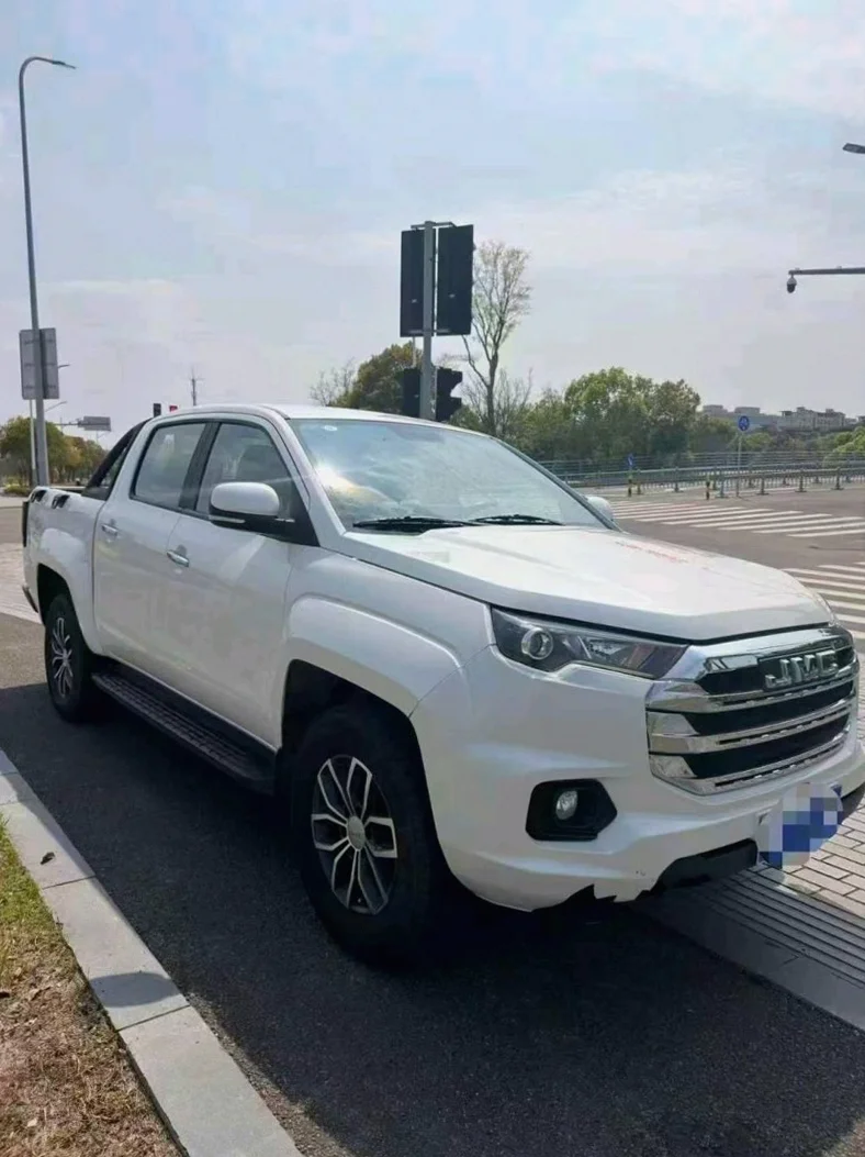 江铃域虎 正面外观二