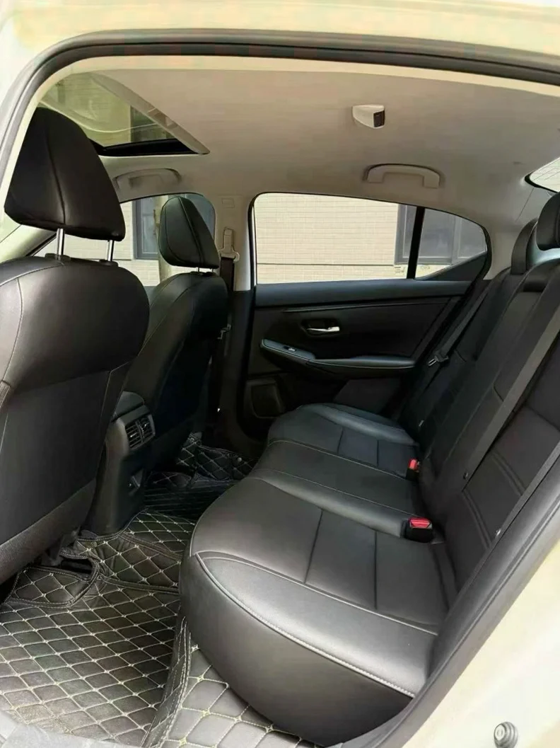 日产轩逸 内饰前排