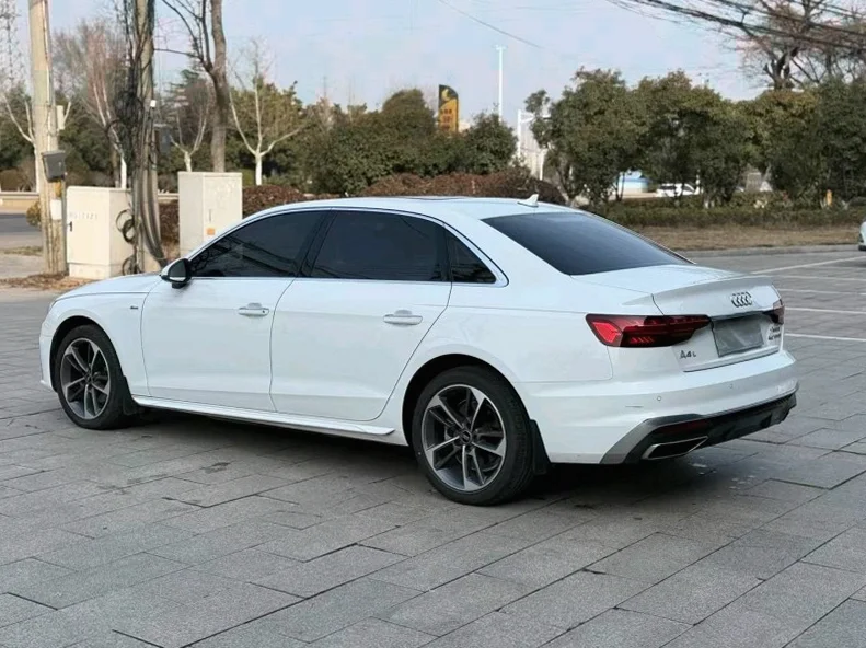 奥迪A4L 正面外观三