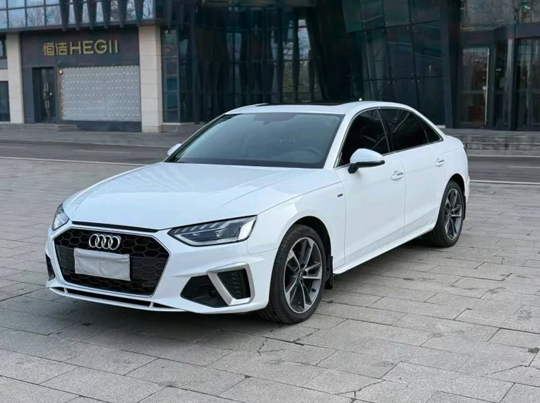 奥迪A4L 正面外观二