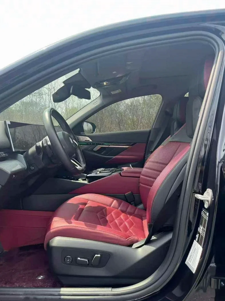 宝马5系 后面外观三