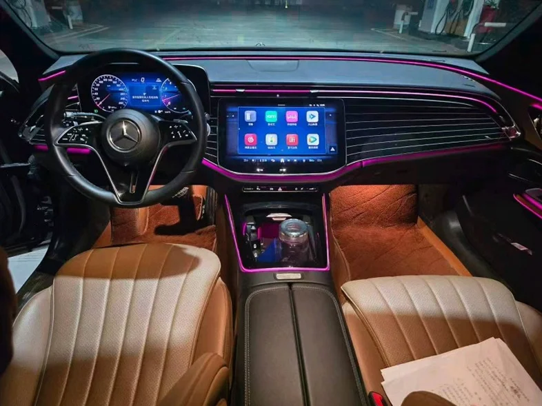 奔驰E 后面外观二