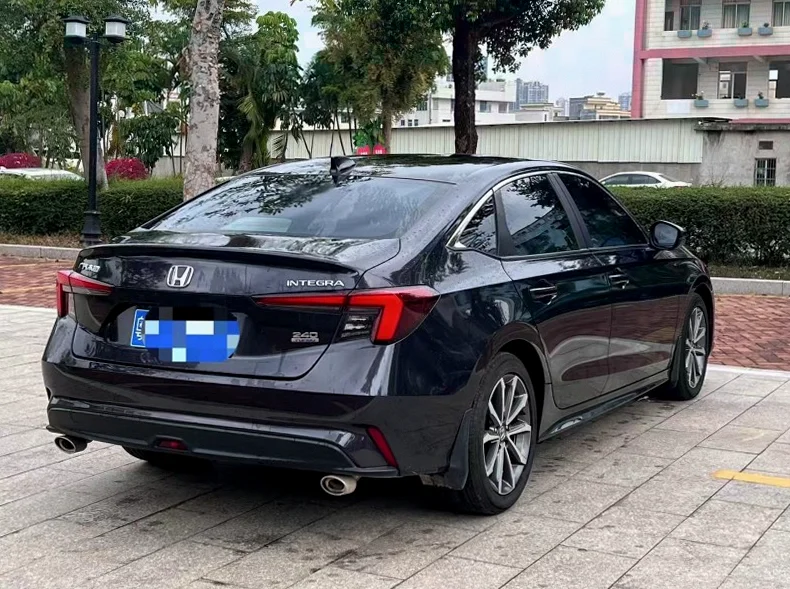 本田型格 后面外观三