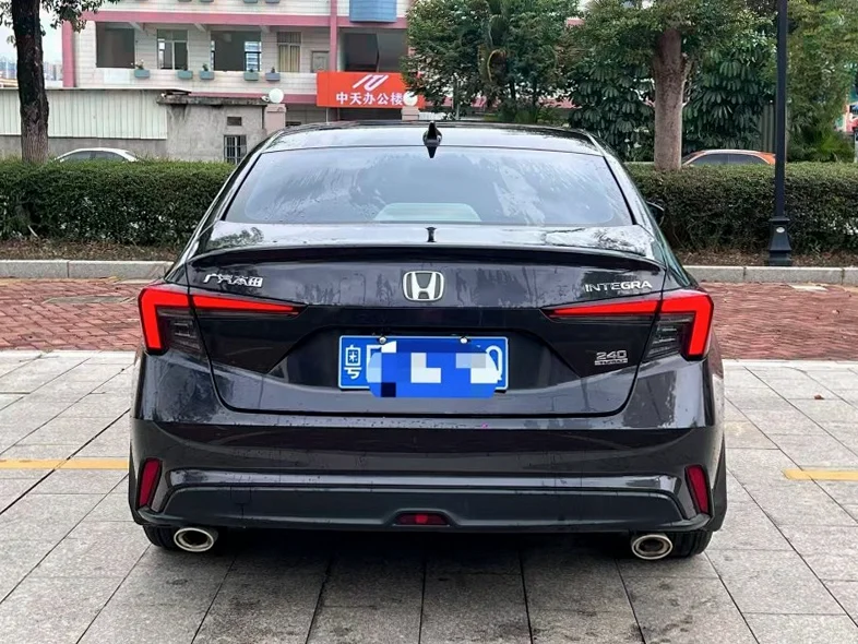 本田型格 内饰后排