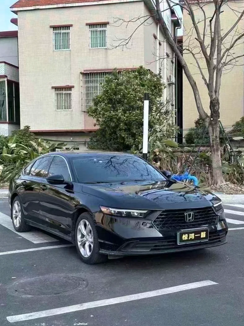 本田雅阁 正面外观二