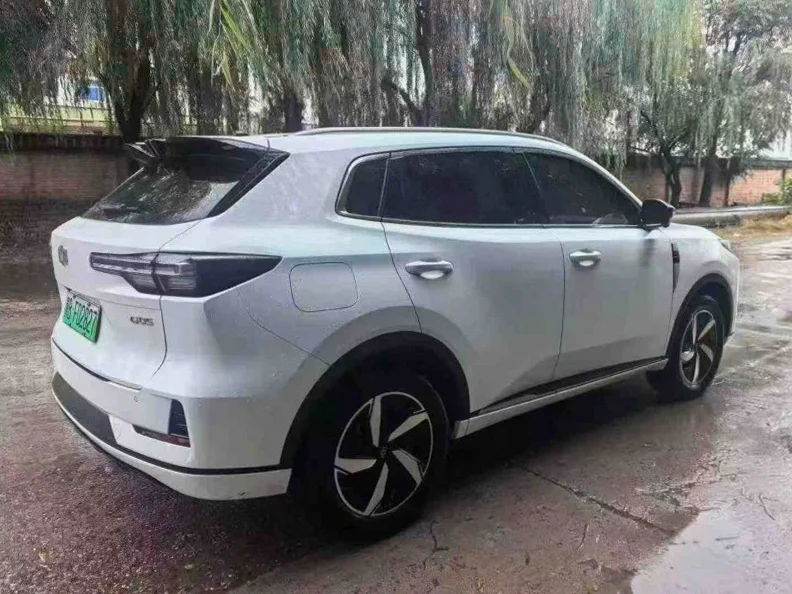 长安汽车启源 内饰前排