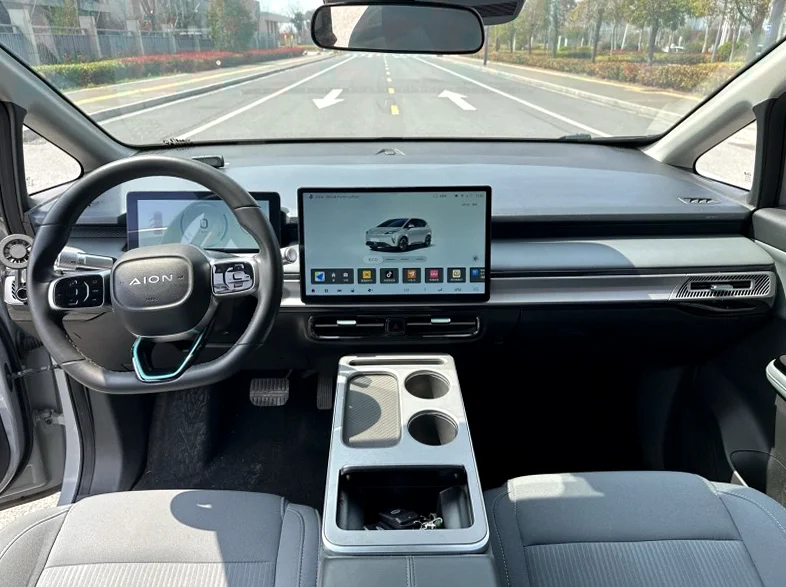 传祺埃安Y 内饰后排