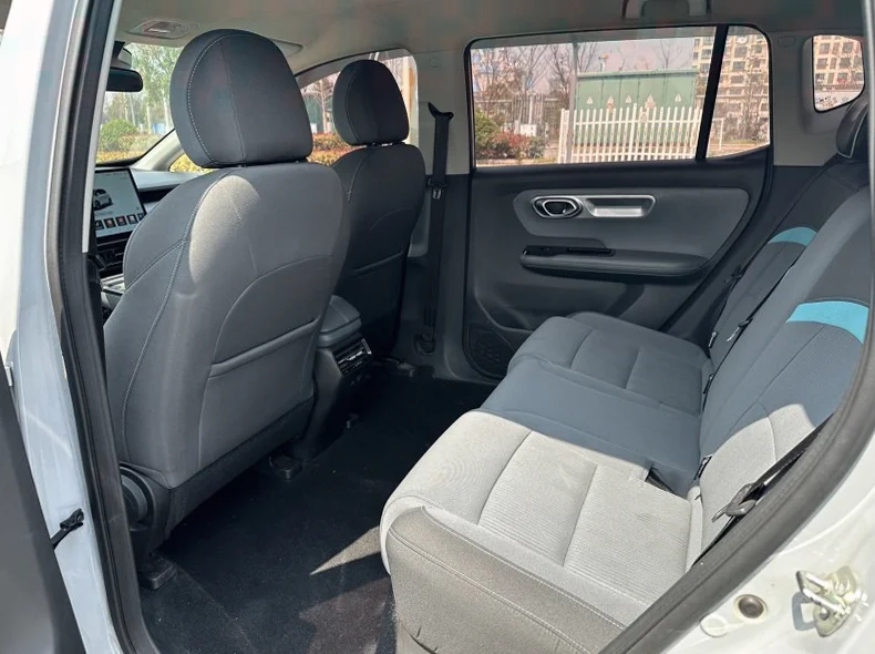 传祺埃安Y 内饰前排