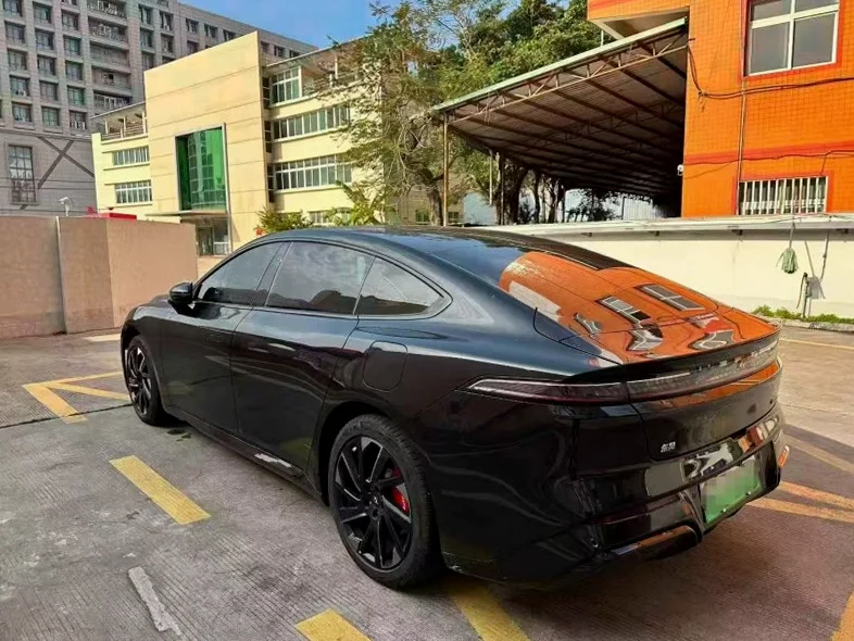 东风奕派 内饰后排