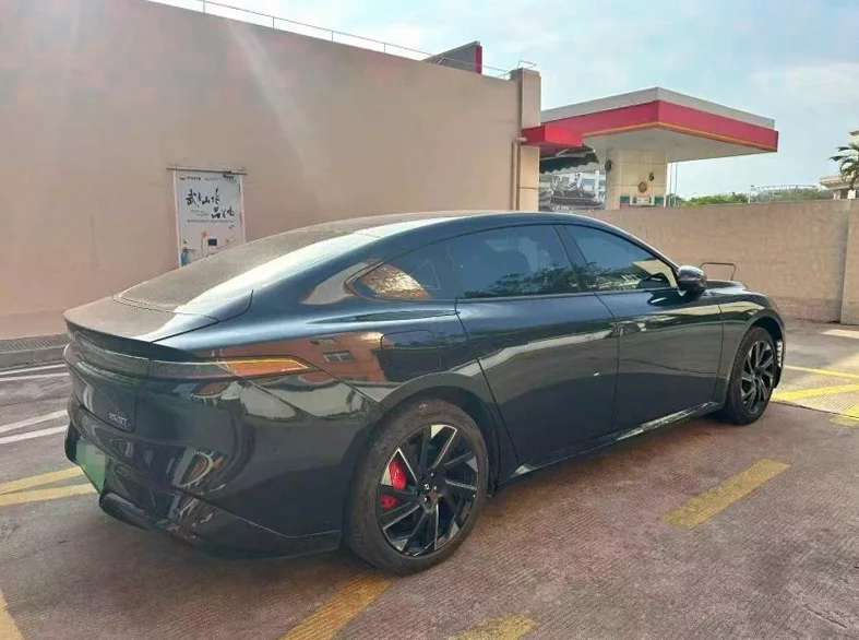 东风奕派 内饰前排