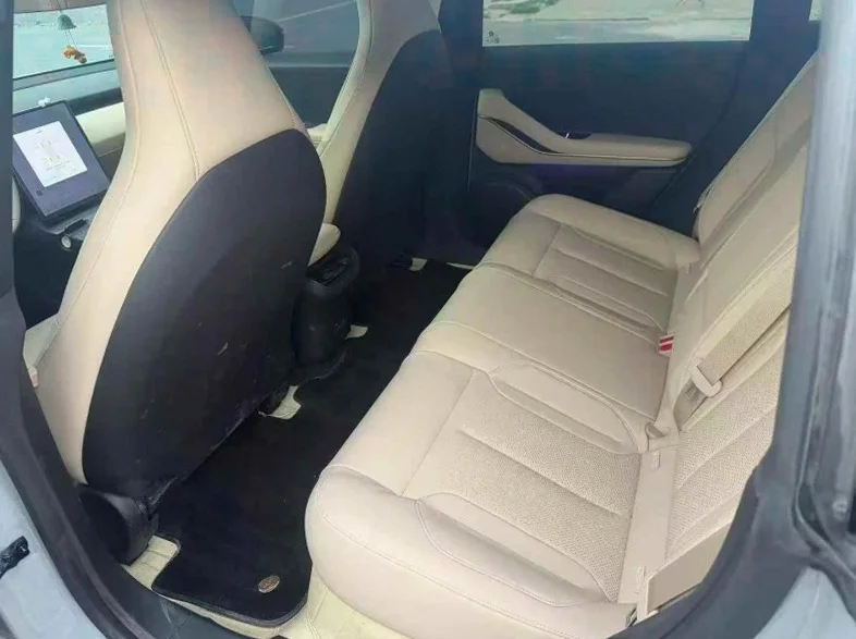 蔚来ET5 后面外观二