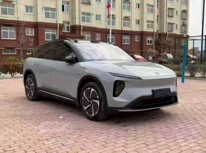 蔚来ET5 正面外观二