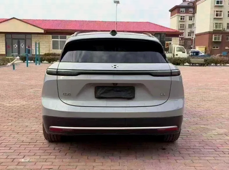 蔚来ET5 内饰后排