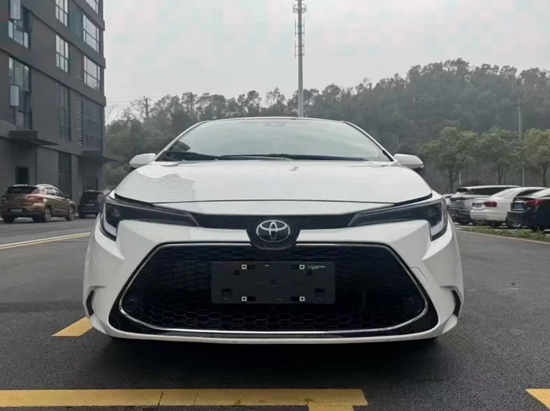 24年丰田雷凌豪华版