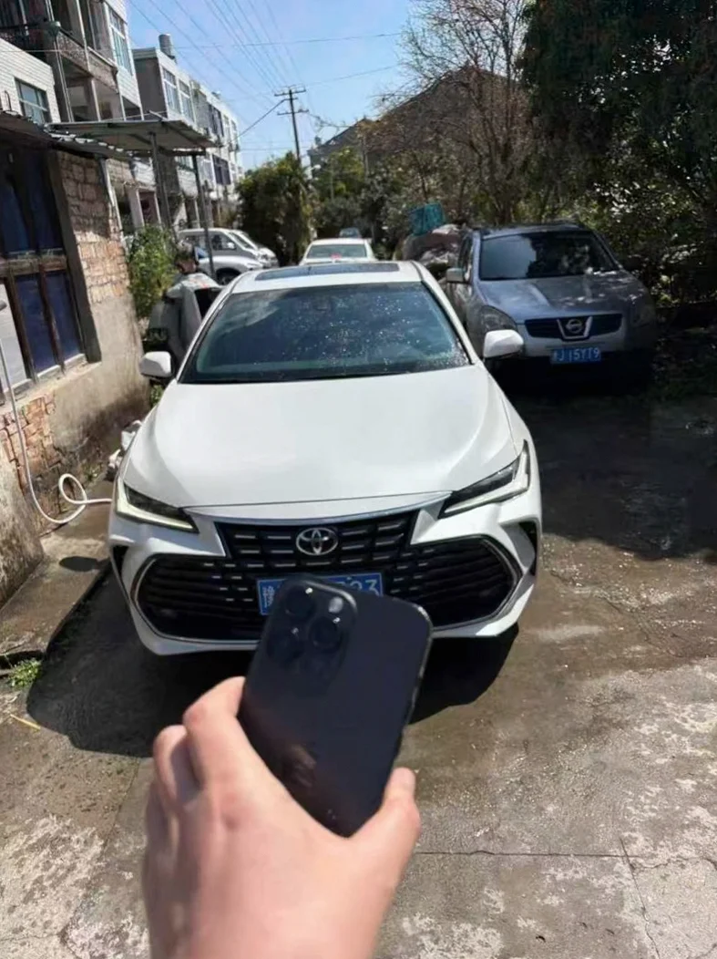 24年丰田亚洲龙豪华版