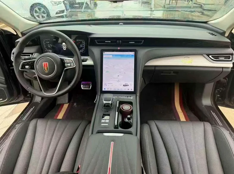 红旗H5 后面外观三