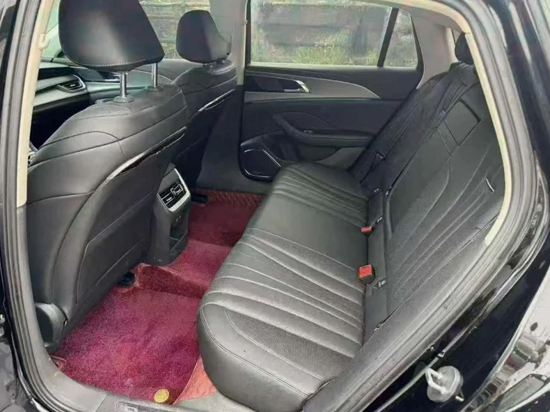 红旗H5 后面外观三