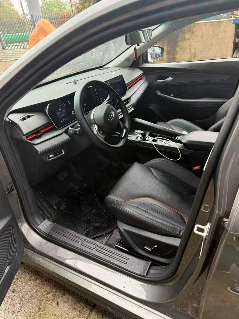 吉利缤瑞 正面外观三