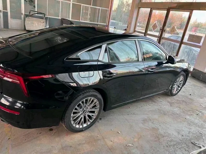 奔腾B70 后面外观三