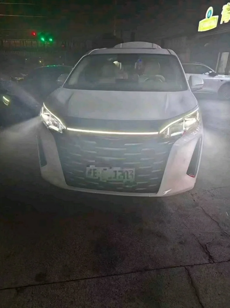 25年比亚迪夏七座顶配