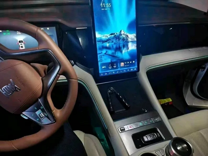 比亚迪夏 正面外观三