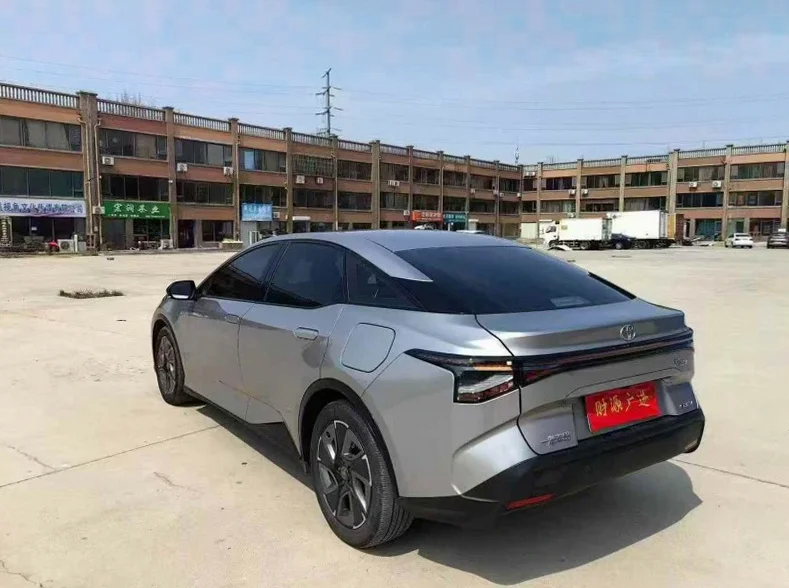 丰田BZ3Pro 驾驶室