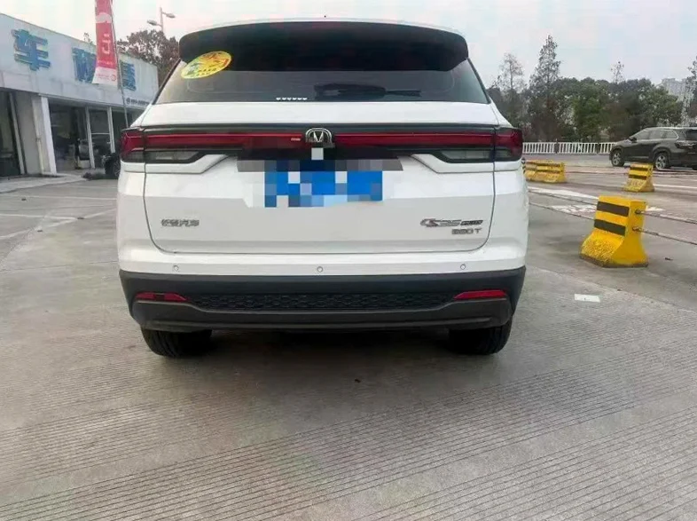 长安汽车CS35 驾驶室