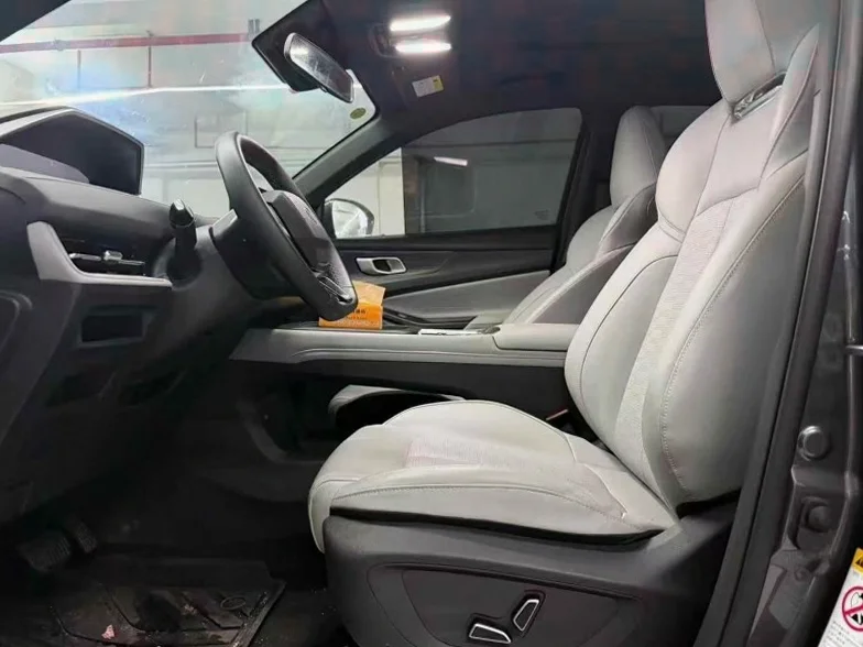 长安汽车启源 正面外观二