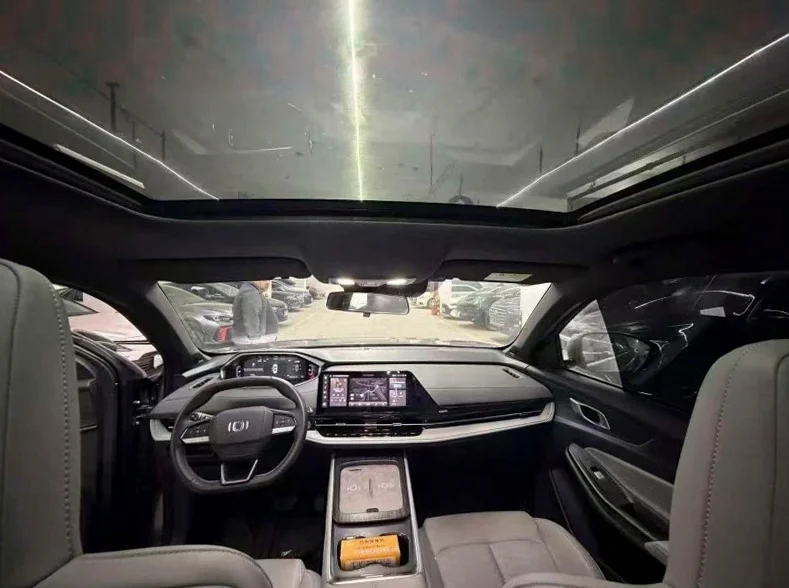 长安汽车启源 后面外观一