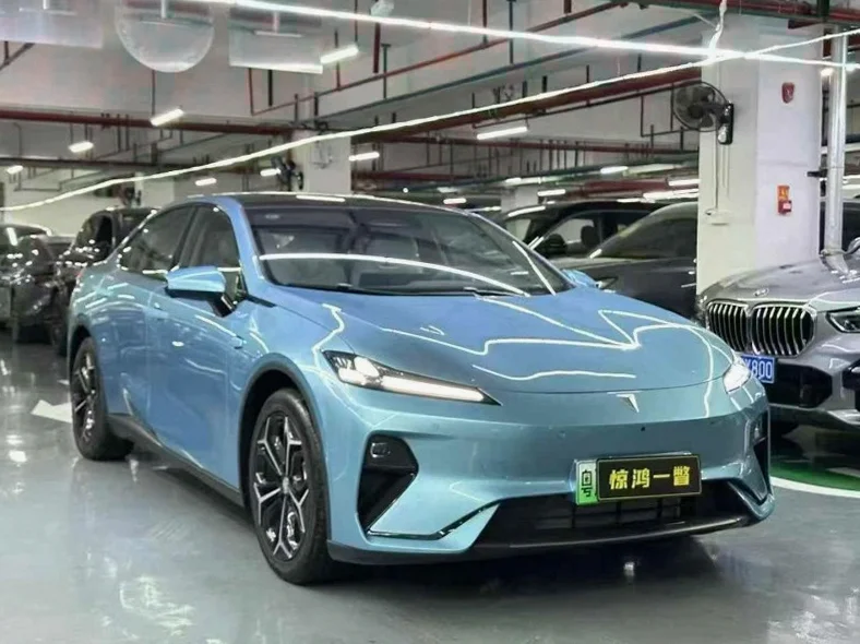 长安汽车深蓝 正面外观二