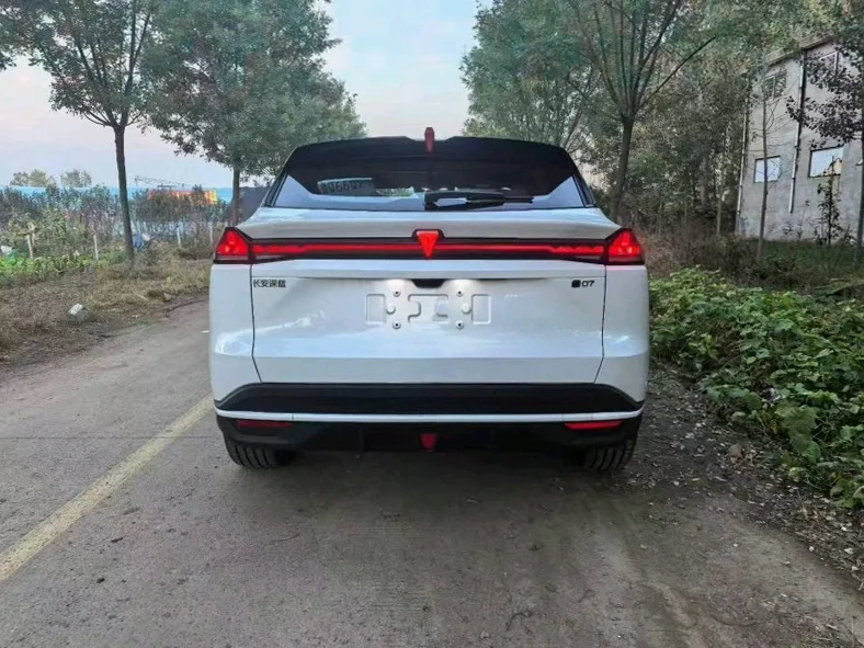 长安汽车深蓝 正面外观三