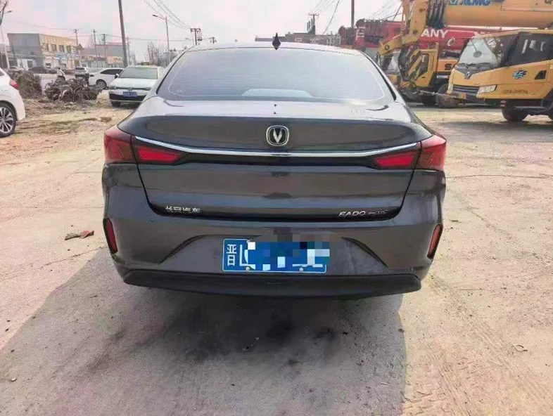 长安汽车逸动 驾驶室