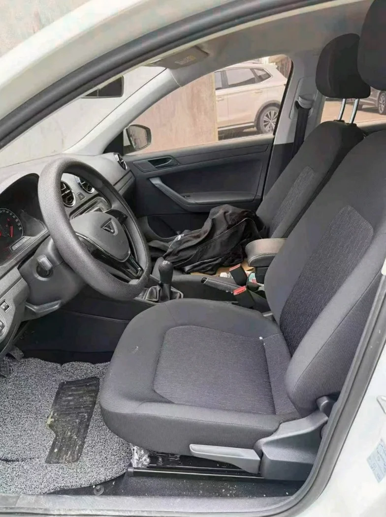 大众捷达 后面外观一