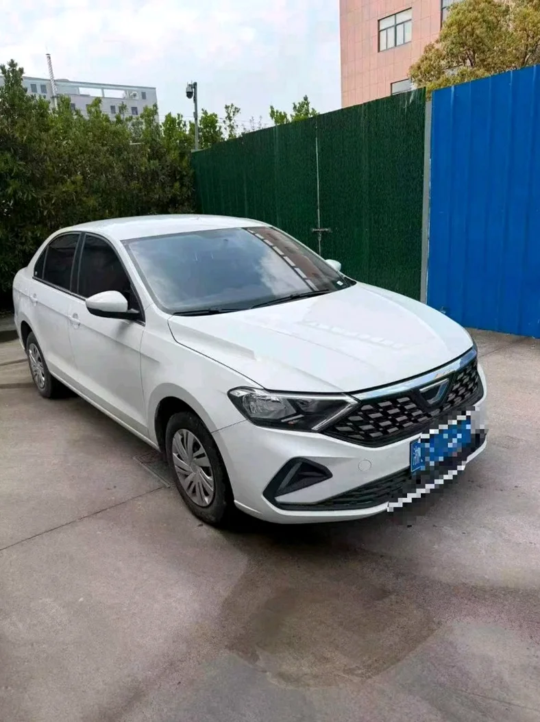 大众捷达 正面外观三