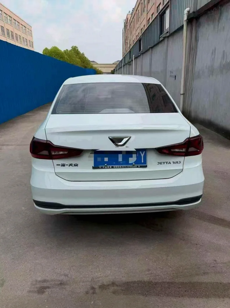 大众捷达 驾驶室