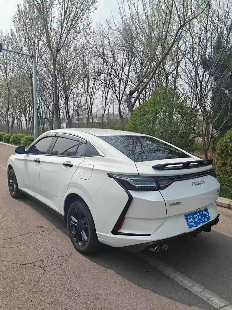 东风奕炫 内饰前排